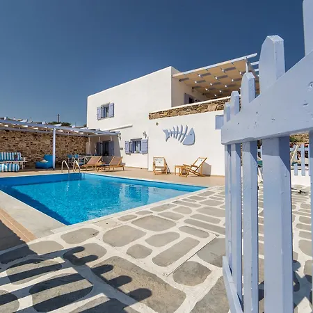 Crystal I Chrisi Akti (Paros)