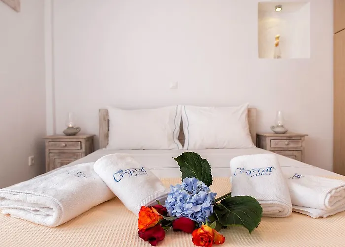 Crystal I Chrisi Akti (Paros)